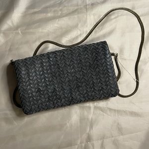 Women’s shoulder bag
